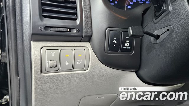 Kia Canival 2012 — photo 15