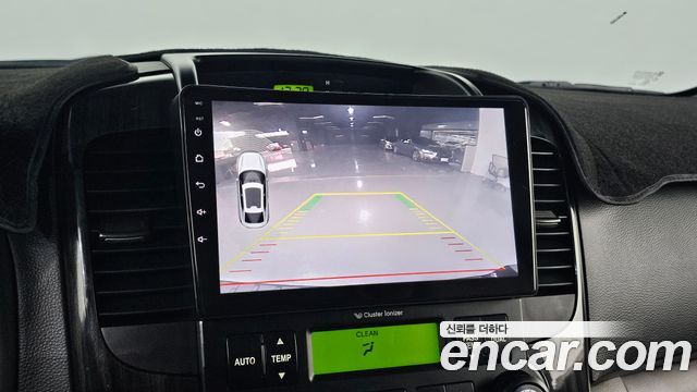 Kia Canival 2012 — photo 18