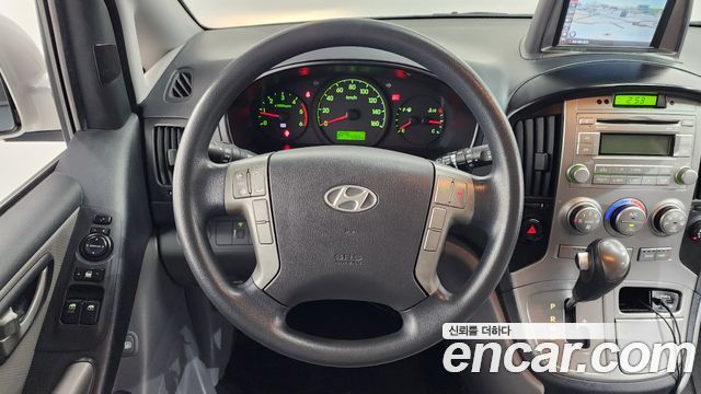 Hyundai Starex 2014 — photo 13