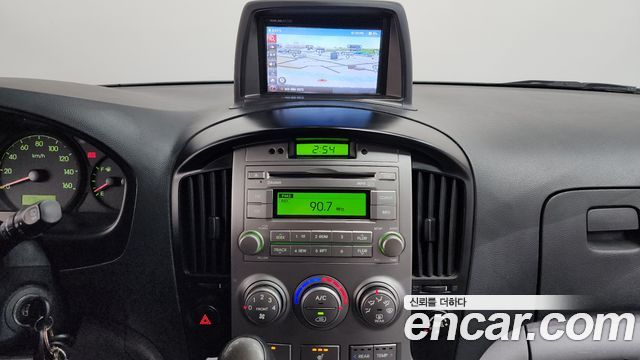 Hyundai Starex 2014 — photo 15