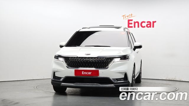 Kia Canival 2021 — photo 3