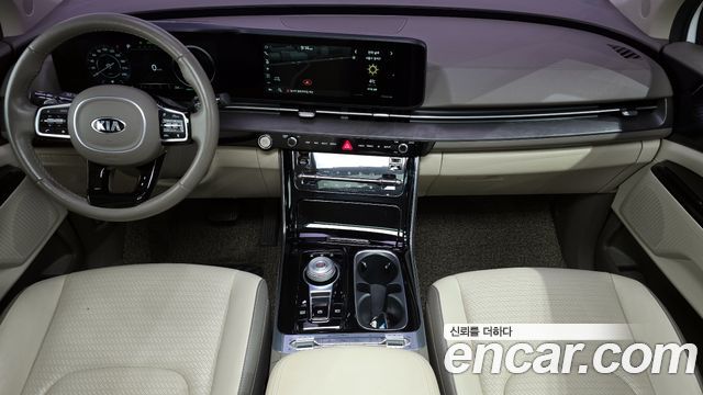 Kia Canival 2021 — photo 7