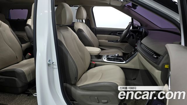 Kia Canival 2021 — photo 10
