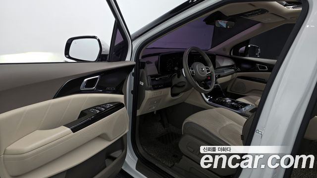 Kia Canival 2021 — photo 11