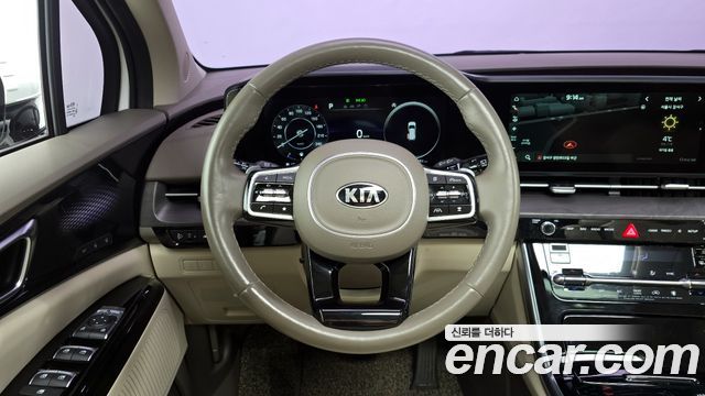 Kia Canival 2021 — photo 13
