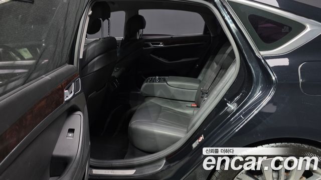 Hyundai Genesis 2016 — photo 12