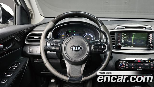 Kia Sorento 2016 — photo 13