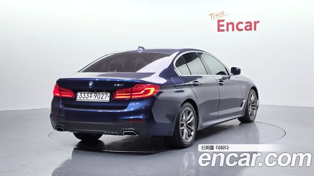 BMW 5-Series 2020 — photo 2
