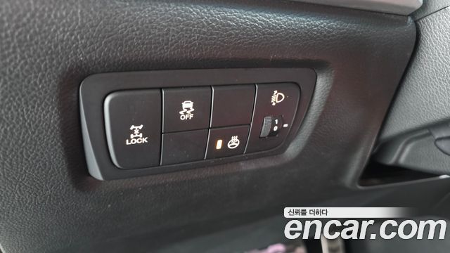 KG Mobility KORANDO 2015 — photo 13