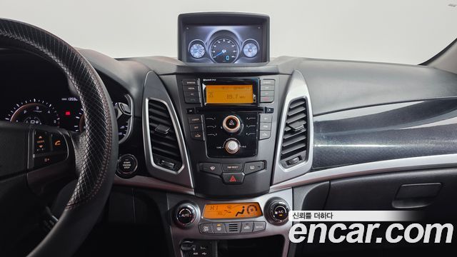 KG Mobility KORANDO 2015 — photo 16