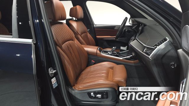 BMW X7 2020 — photo 10