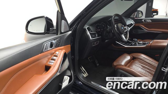 BMW X7 2020 — photo 11