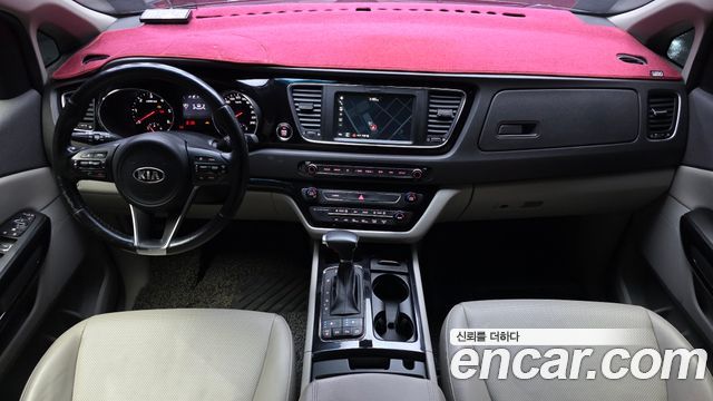 Kia Canival 2018 — photo 7