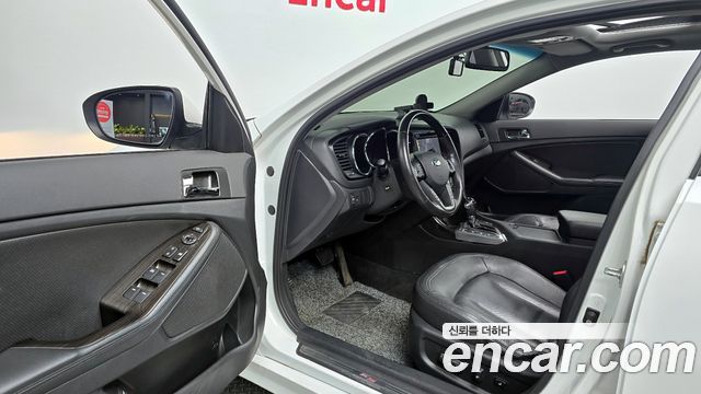 Kia K5 2013 — photo 11
