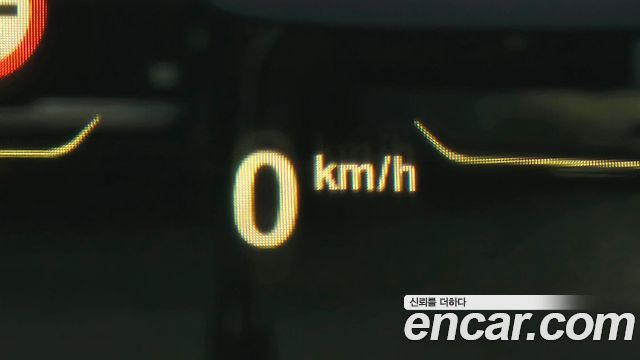 BMW 1-Series 2024 — photo 18