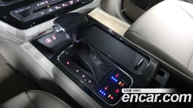 Kia Canival 2018 — photo 9