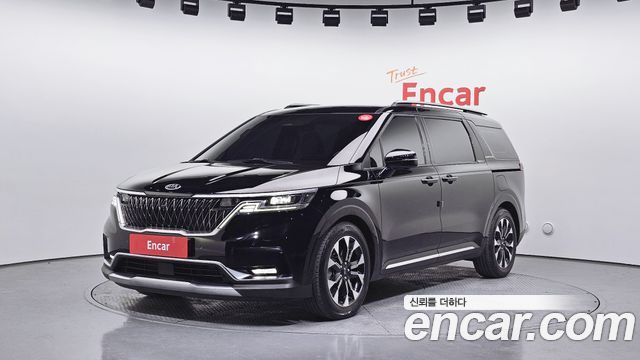 Kia Canival 2021 — photo 1