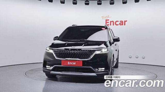 Kia Canival 2021 — photo 3