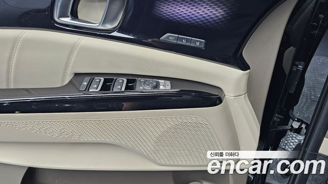 Kia Canival 2021 — photo 13