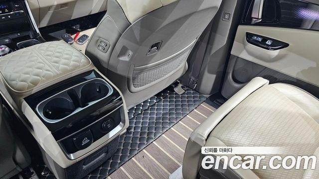 Kia Canival 2021 — photo 19