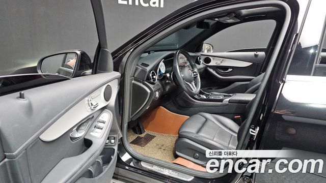 Mercedes-Benz GLC-Class 2020 — photo 10