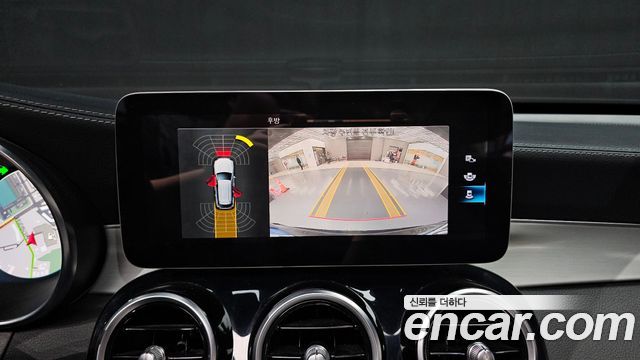 Mercedes-Benz GLC-Class 2020 — photo 13