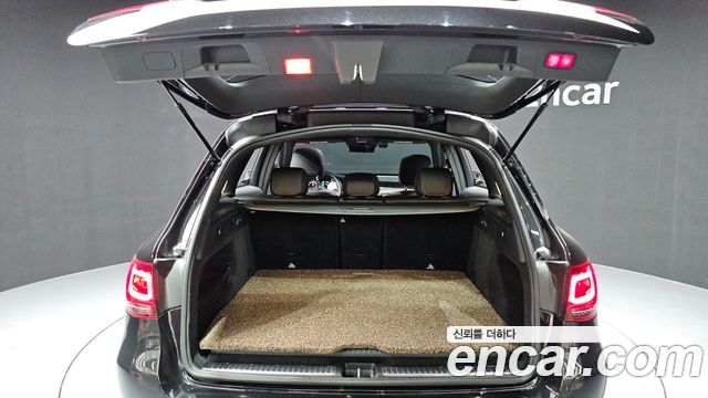 Mercedes-Benz GLC-Class 2020 — photo 20