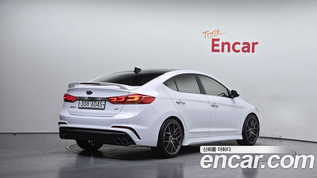 Hyundai AVANTE 2018 — photo 2