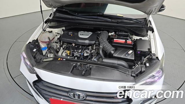Hyundai AVANTE 2018 — photo 6