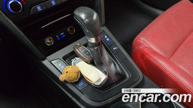 Hyundai AVANTE 2018 — photo 9