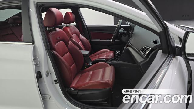 Hyundai AVANTE 2018 — photo 12