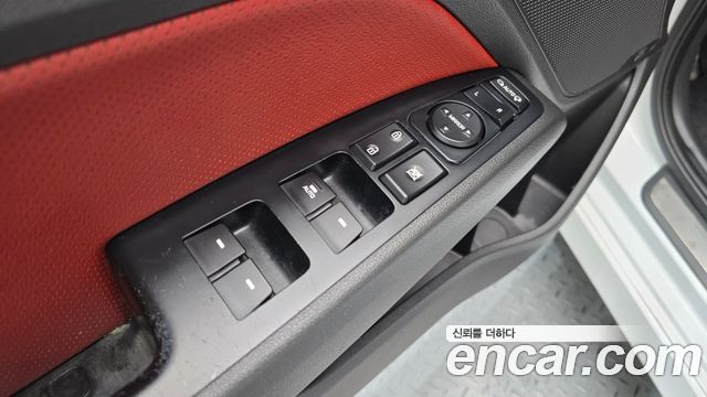 Hyundai AVANTE 2018 — photo 14