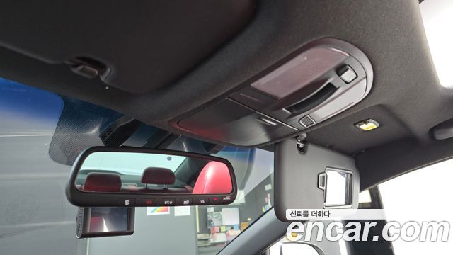 Hyundai AVANTE 2018 — photo 18