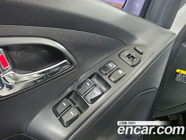 Hyundai Tucson 2012 — photo 9