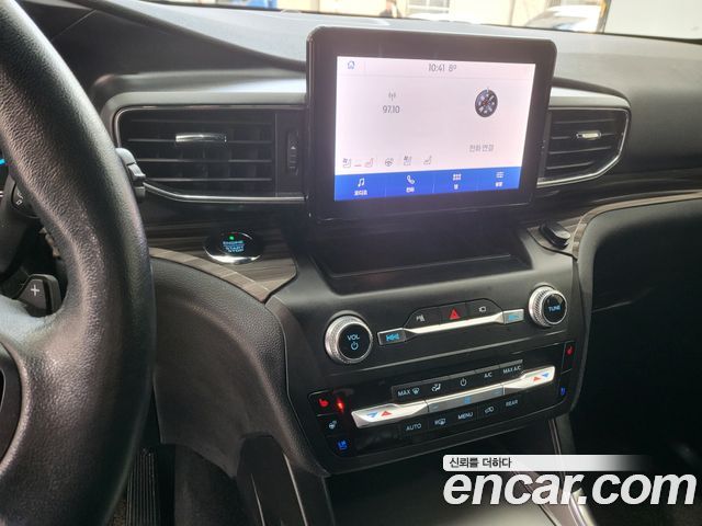 Ford Explorer 2020 — photo 11