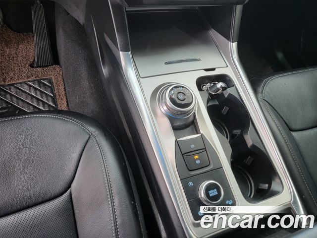 Ford Explorer 2020 — photo 12