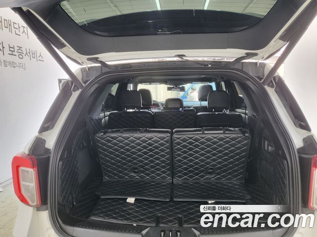 Ford Explorer 2020 — photo 17
