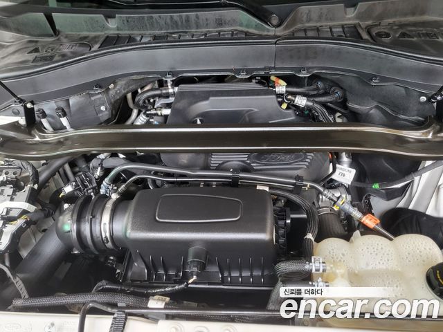 Ford Explorer 2020 — photo 20