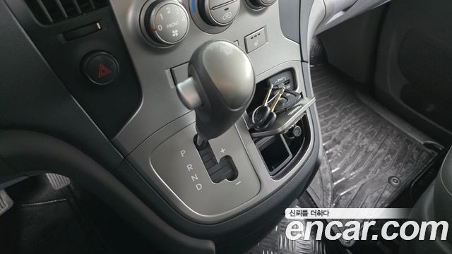 Hyundai Starex 2014 — photo 9