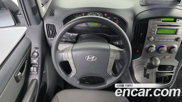 Hyundai Starex 2014 — photo 13