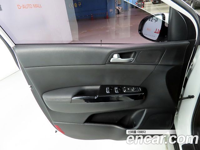 Kia Sportage 2019 — photo 16