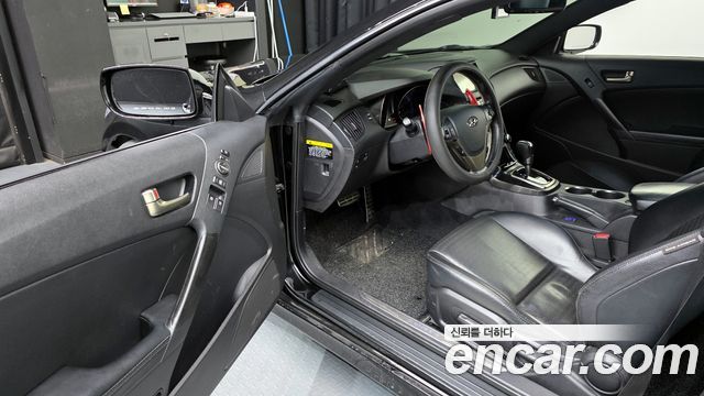 Hyundai Genesis 2012 — photo 10