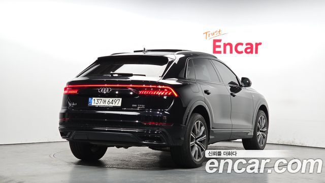 Audi Q8 2021 — photo 2