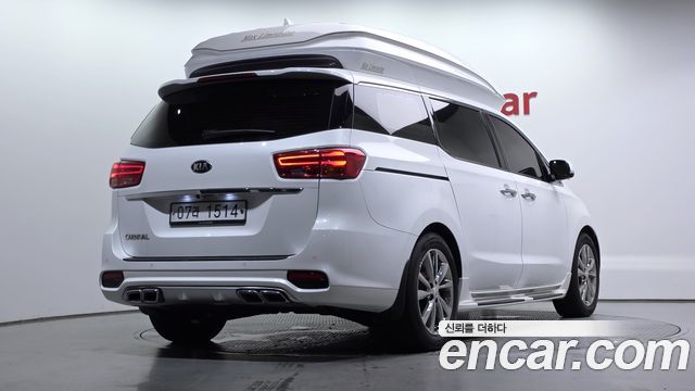 Kia Canival 2019 — photo 2
