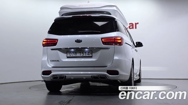 Kia Canival 2019 — photo 4