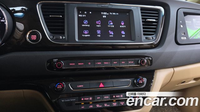 Kia Canival 2019 — photo 21