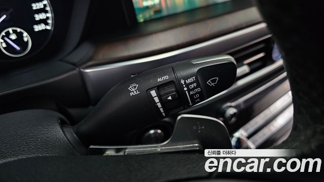 Genesis G90 2019 — photo 16