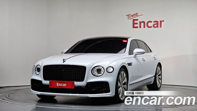 Bentley Flying Spur 2022 — photo 1