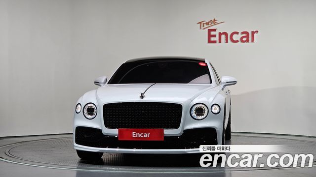 Bentley Flying Spur 2022 — photo 3
