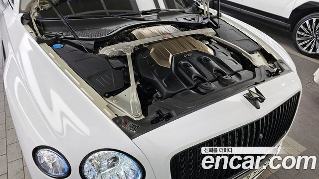 Bentley Flying Spur 2022 — photo 6